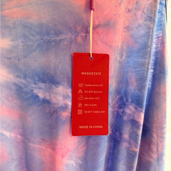 Gorlya Women's Tie-Dye Jumpsuit - Blue and Pink - Picture 3 of 8